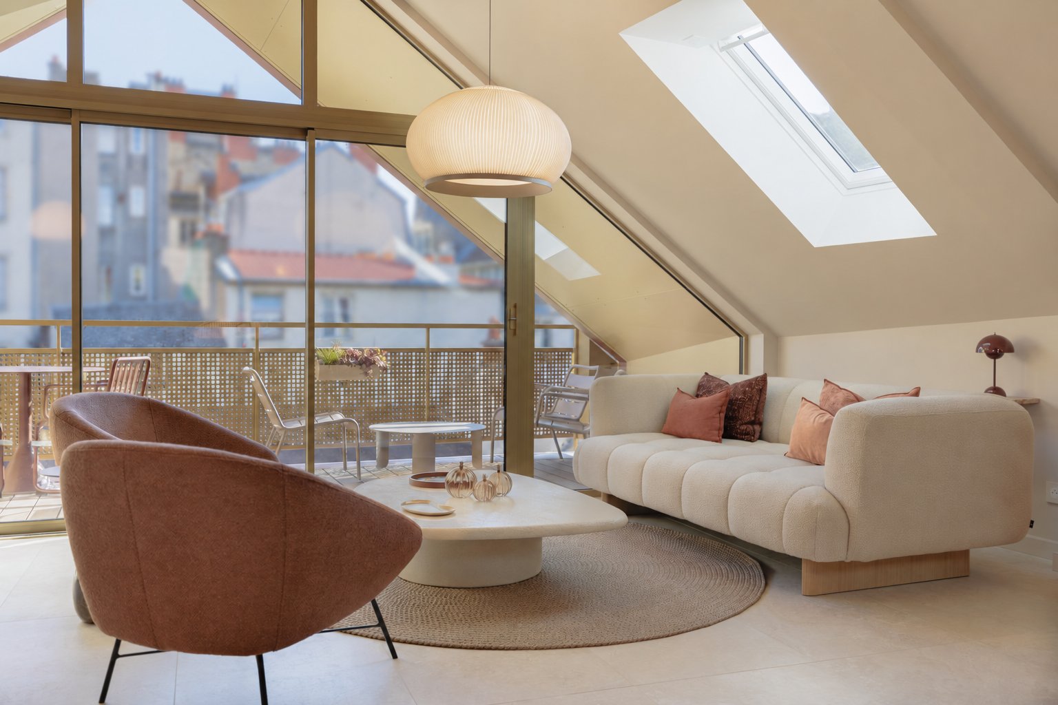 Intérieur de l'agence MAJO